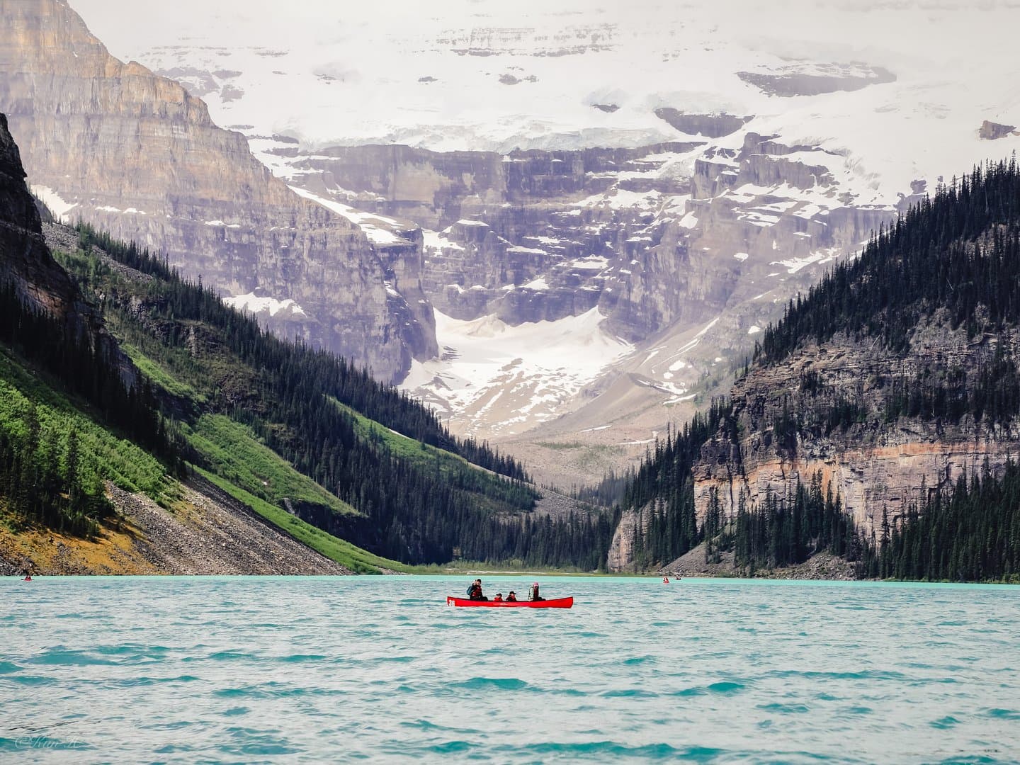 Between Mountains and Water