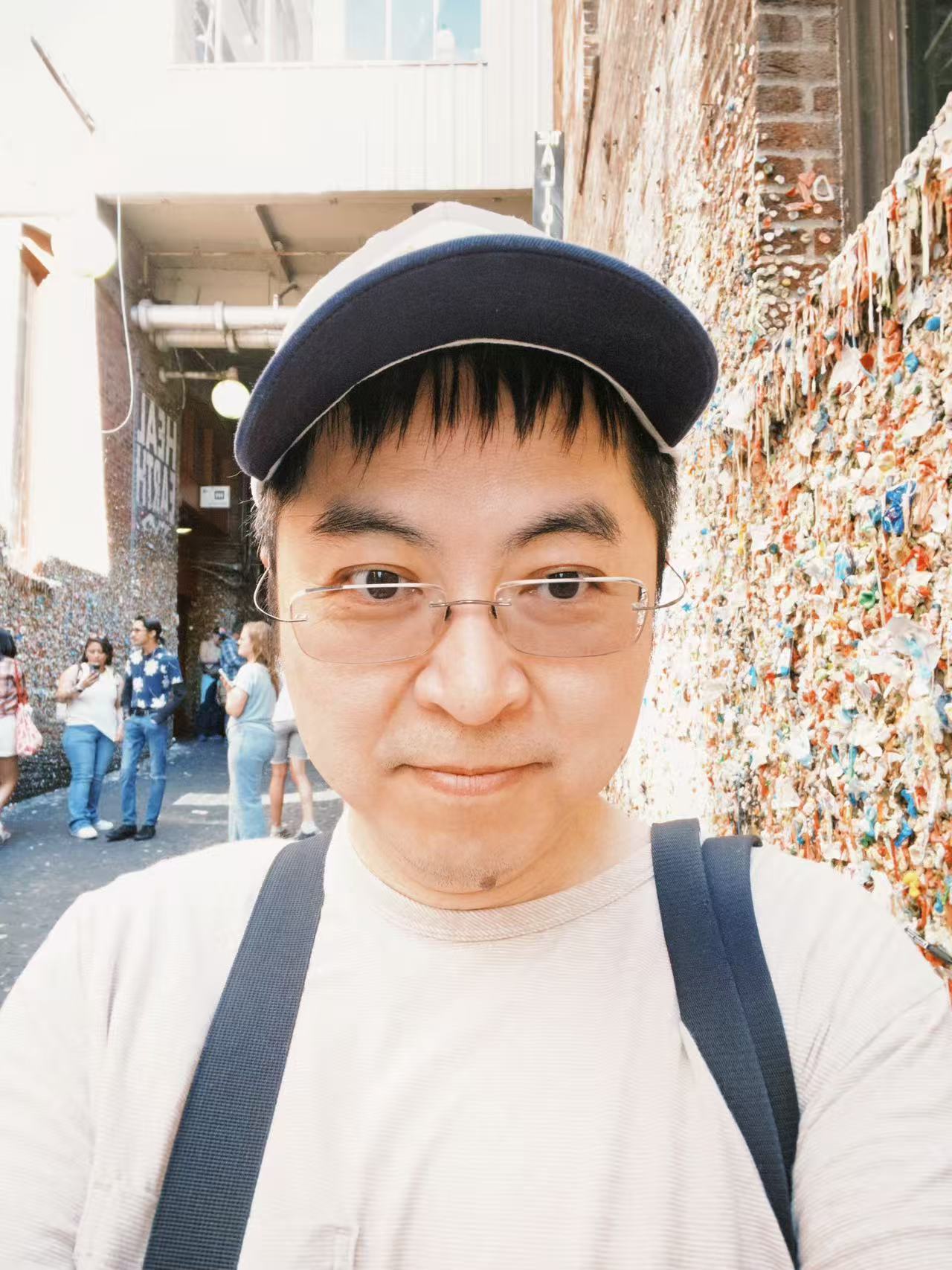 Junfeng Jiang